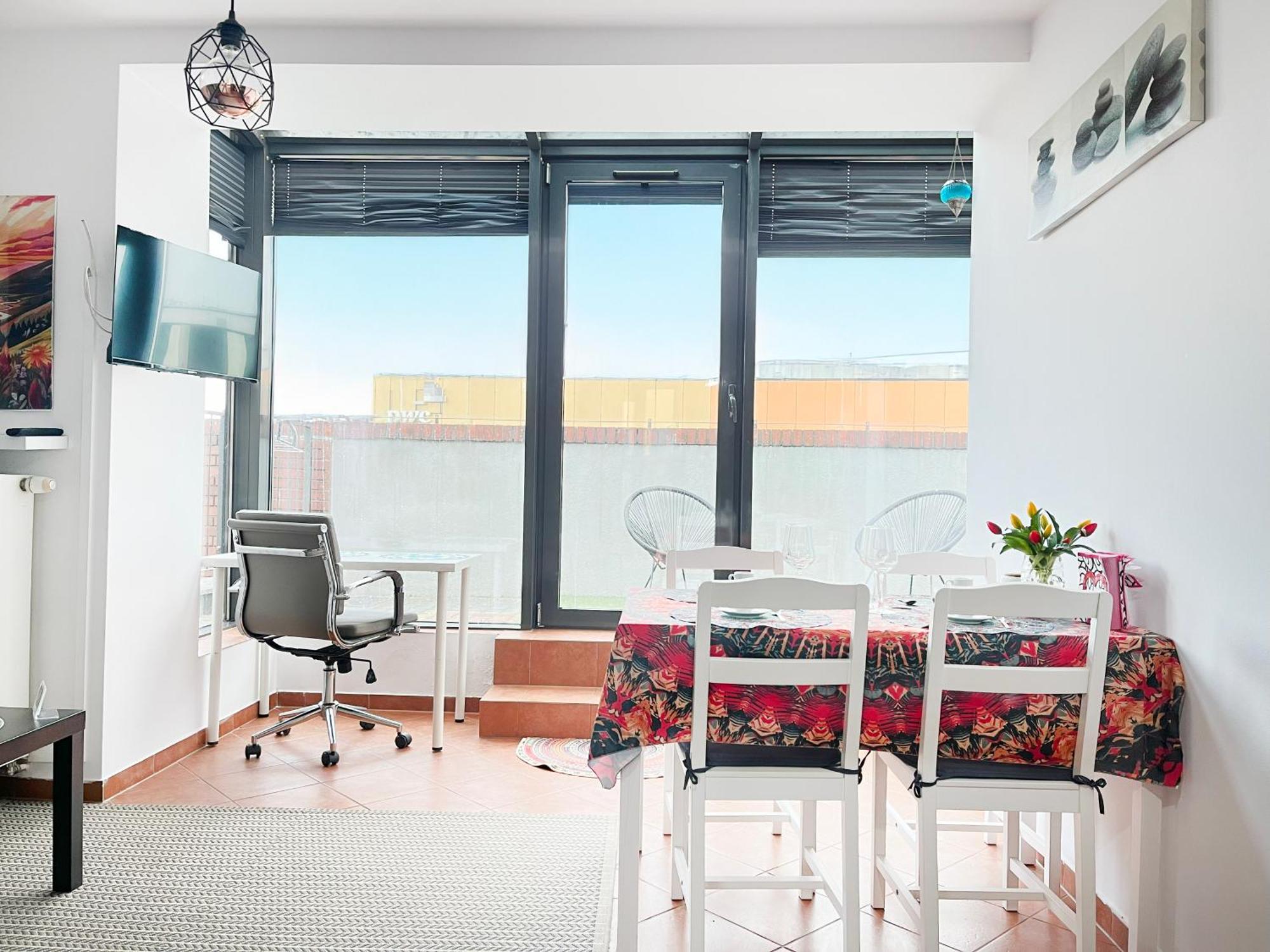 Apartment Przytulny Przy Dworcu I Galerii Krakowskiej, Centrum Krakau
